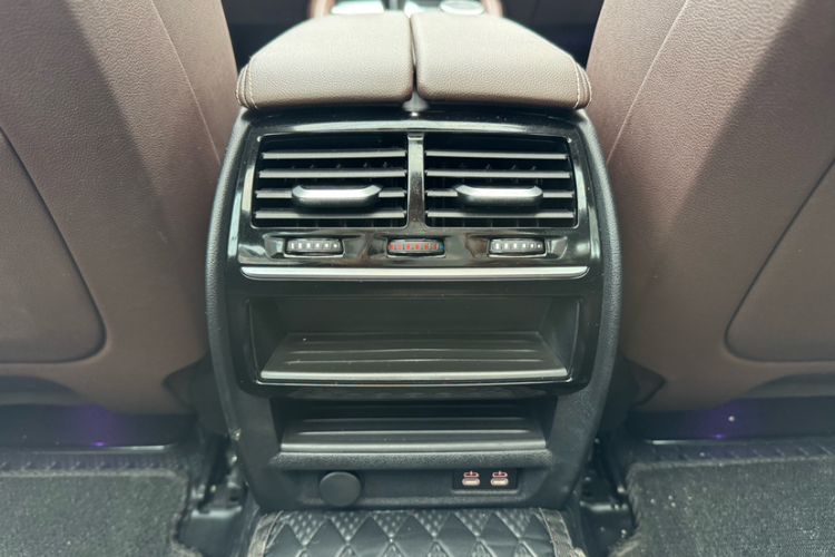 Used BMW 5 Series 2022 Second Facelift 530Li Leading Edition M Sport Package Interior 6