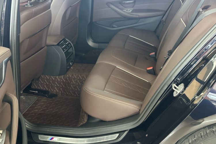 Used BMW 5 Series 2022 Restyled 530Li Leading Edition M Sport Package Interior 6
