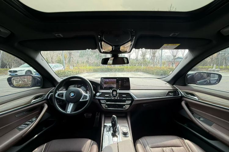 Used BMW 5 Series 2022 Restyled 530Li Leading Edition M Sport Package Interior 7