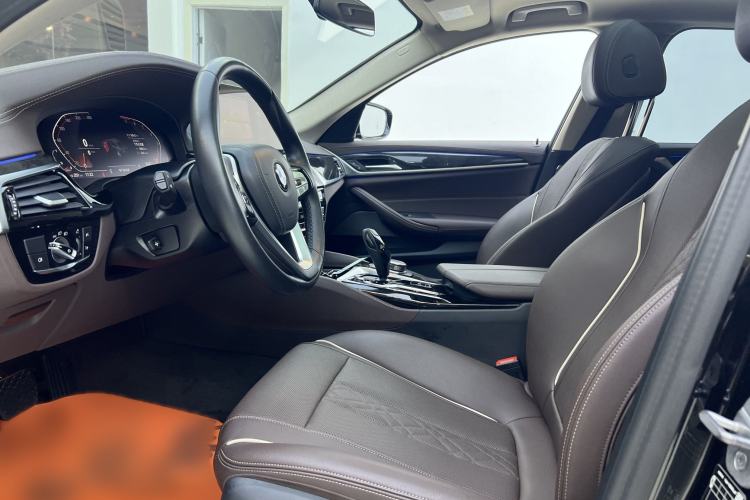 Used BMW 5 Series 2022 Restyled 525Li Luxury Package Interior 7
