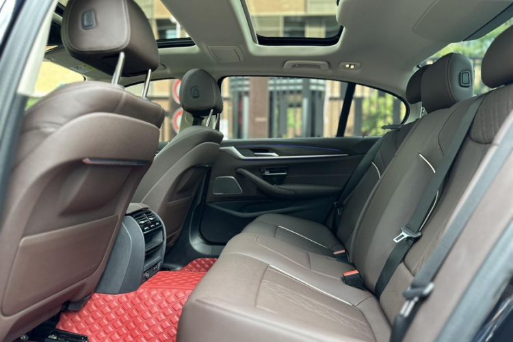 Used BMW 5 Series 2022 Updated 530Li Leading Edition Luxury Package Interior 7