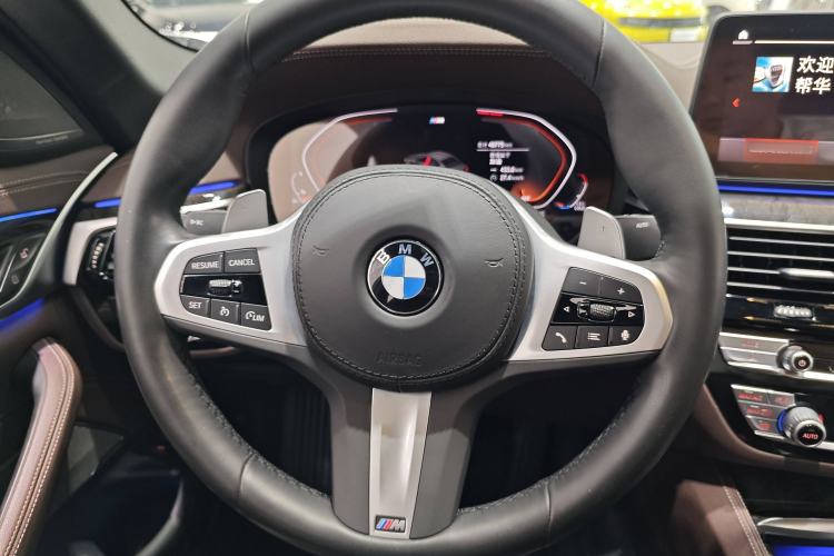 Used BMW 5 Series 2022 Second Facelift 530Li Luxury Version M Sport Package Interior 7