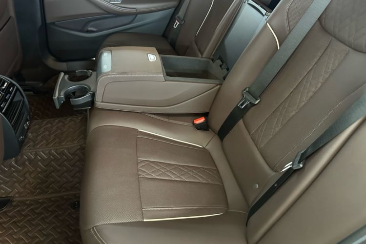 Used BMW 5 Series 2022 Restyled 530Li Leading Edition M Sport Package Interior 7