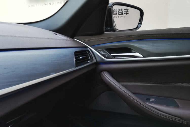 Used BMW 5 Series 2022 Restyled 530Li Leading Edition M Sport Package Interior 7