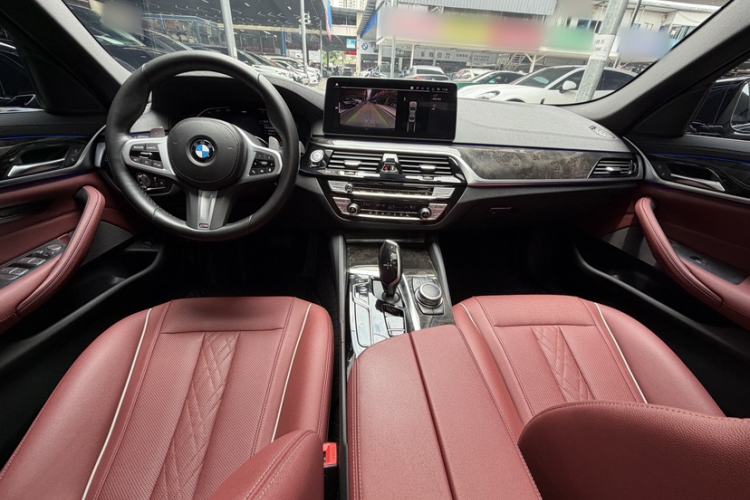 Used BMW 5 Series 2022 530Li Leading Model M Sport Package Interior 8