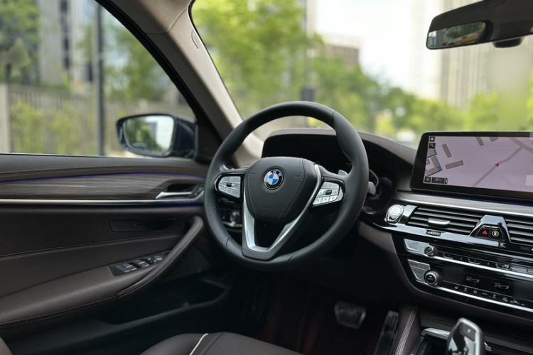 Used BMW 5 Series 2022 Updated 530Li Leading Edition Luxury Package Interior 9