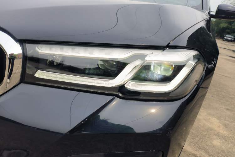 Used BMW 5 Series 2022 Second Facelift 525Li M Sport Package Left Front Headlight