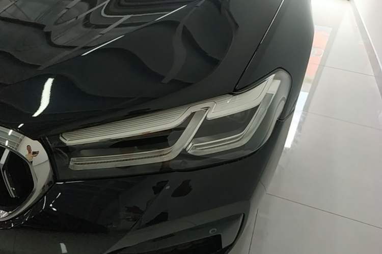 Used BMW 5 Series 2022 Second Facelift 525Li M Sport Package Left Front Headlight