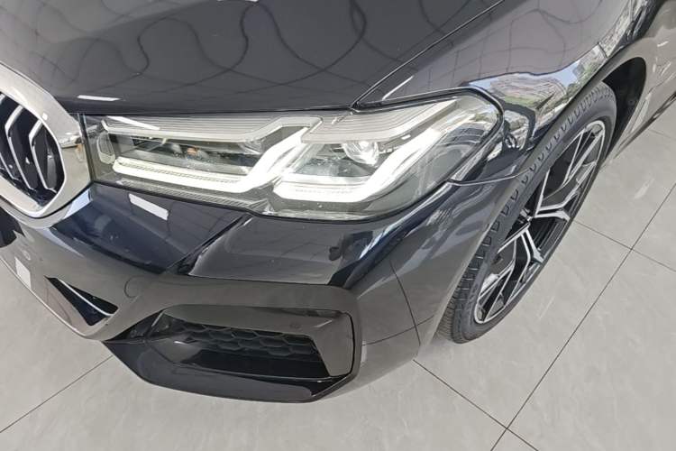 Used BMW 5 Series 2022 Revised Version 3 530Li Luxury Edition M Sport Package Left Front Headlight