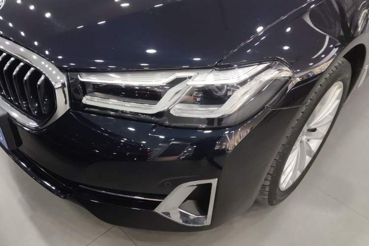 Used BMW 5 Series 2022 Restyled 525Li Luxury Package Left Front Headlight