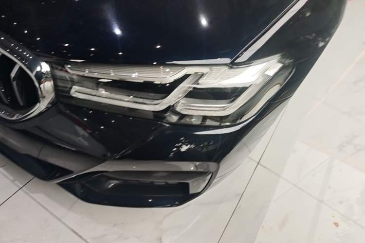 Used BMW 5 Series 2022 Restyled 530Li Leading Edition M Sport Package Left Front Headlight