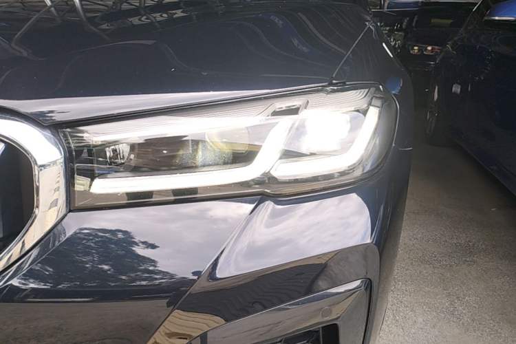 Used BMW 5 Series 2022 Second Facelift 525Li M Sport Package Left Front Headlight
