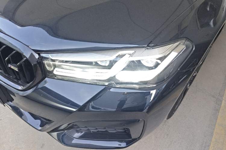 Used BMW 5 Series 2022 Second Facelift 530Li Leading Edition M Sport Package Left Front Headlight