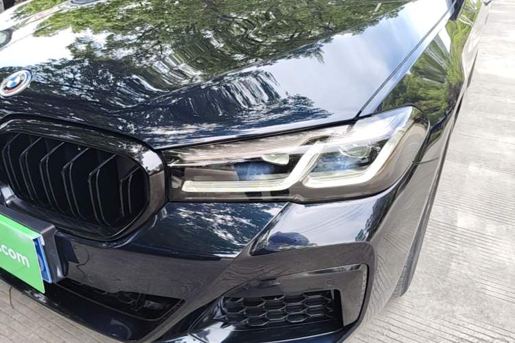 Used BMW 5 Series 2022 Second Facelift 530i Sport Line with M Sport Package Left Front Headlight
