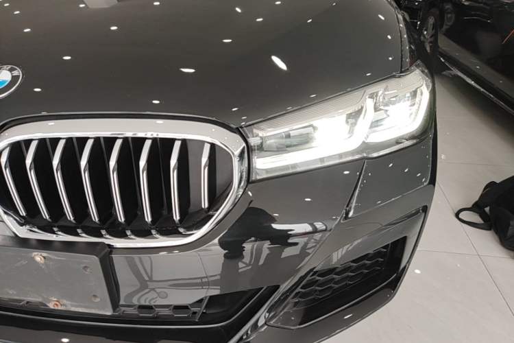 Used BMW 5 Series 2022 Second Facelift 530Li Leading Edition M Sport Package Left Front Headlight