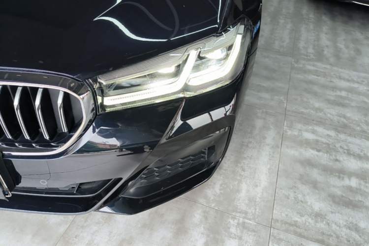 Used BMW 5 Series 2022 Restyled 530Li Leading Edition M Sport Package Left Front Headlight