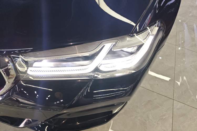 Used BMW 5 Series 2022 Restyled 525Li M Sport Package Left Front Headlight