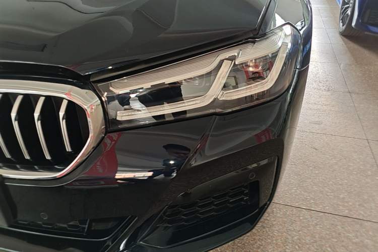 Used BMW 5 Series 2022 530i M Sport Package Left Front Headlight