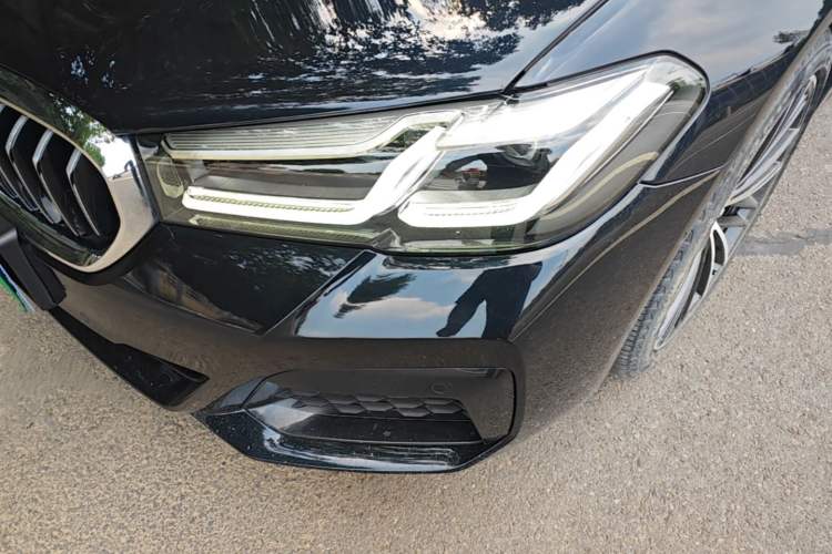 Used BMW 5 Series 2022 Restyled 530Li Leading Edition M Sport Package Left Front Headlight