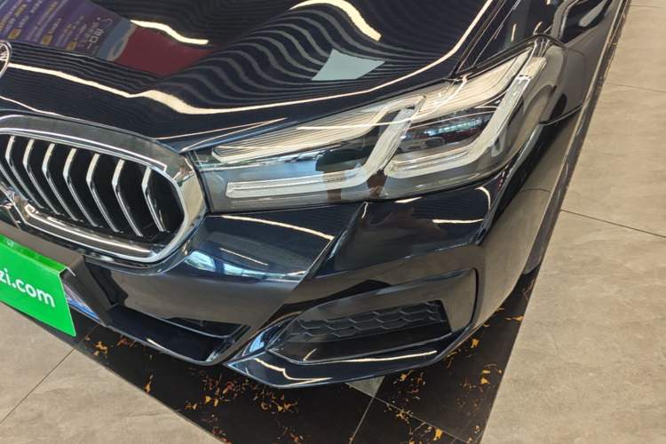 Used BMW 5 Series 2022 Restyled 525Li M Sport Package Left Front Headlight