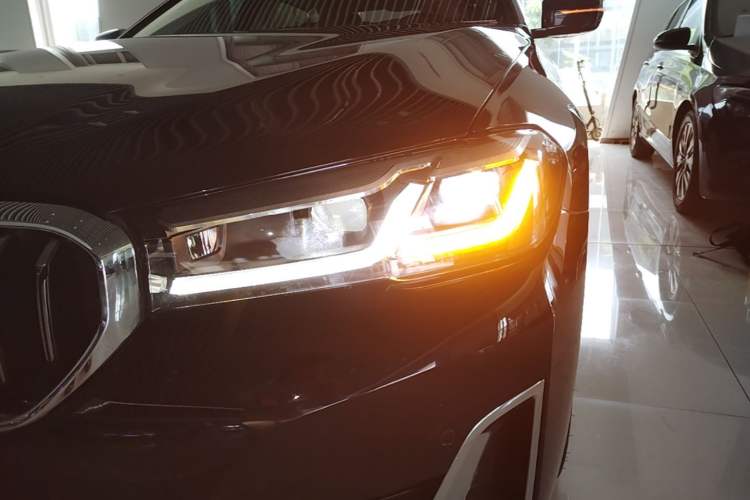Used BMW 5 Series 2022 Second Facelift 525Li Luxury Package Left Front Headlight