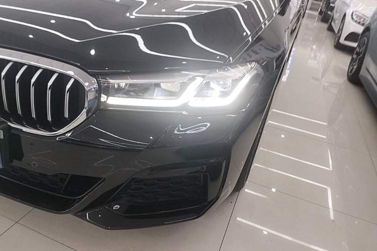 Used BMW 5 Series 2022 Second Facelift 530Li Luxury Version M Sport Package Left Front Headlight