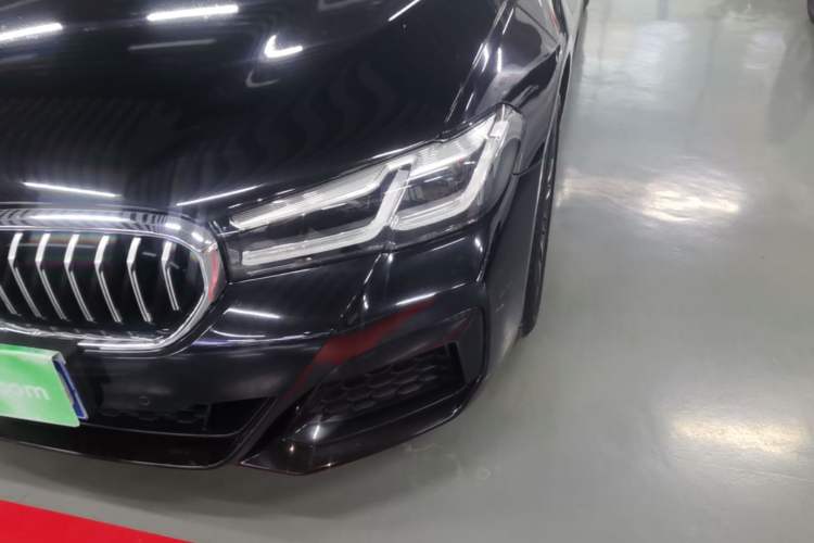 Used BMW 5 Series 2022 530Li Leading Model M Sport Package Left Front Headlight