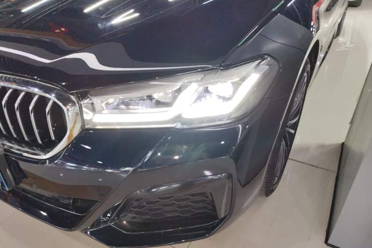 Used BMW 5 Series 2022 Second Facelift 530Li Leading Edition M Sport Package Left Front Headlight