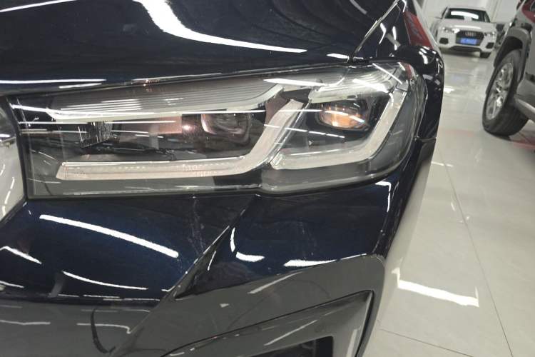 Used BMW 5 Series 2022 Second Facelift 525Li M Sport Package Left Front Headlight