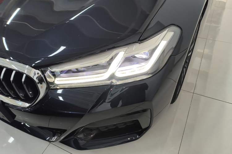 Used BMW 5 Series 2022 Restyled 530Li Leading Edition M Sport Package Left Front Headlight