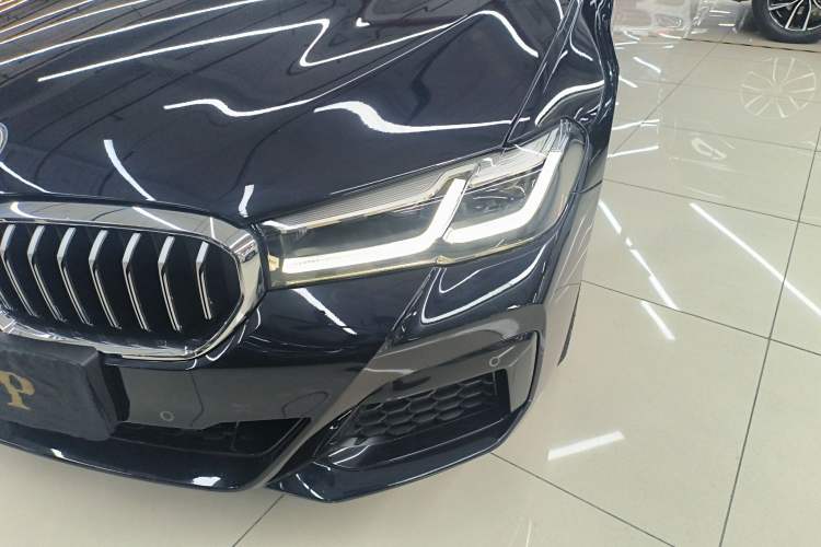 Used BMW 5 Series 2022 Second Facelift 530Li Leading Edition M Sport Package Left Front Headlight