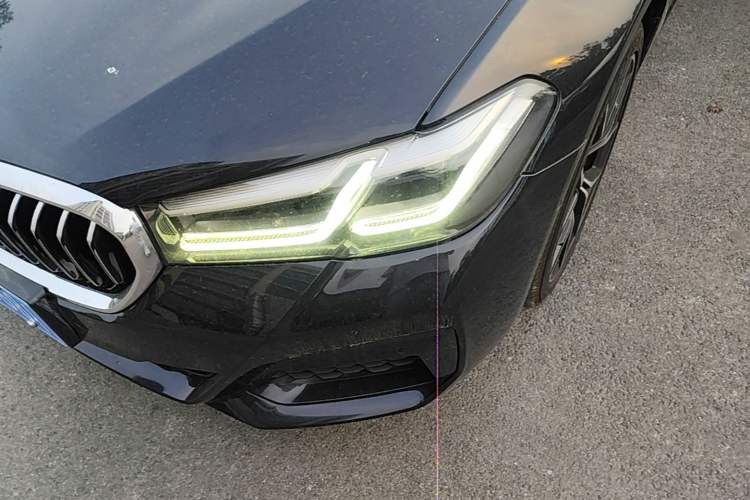 Used BMW 5 Series 2022 Revised Version 3 530Li Luxury Edition M Sport Package Left Front Headlight