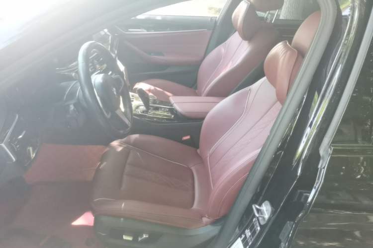 Used BMW 5 Series 2022 Restyled 525Li M Sport Package Left Front Seat