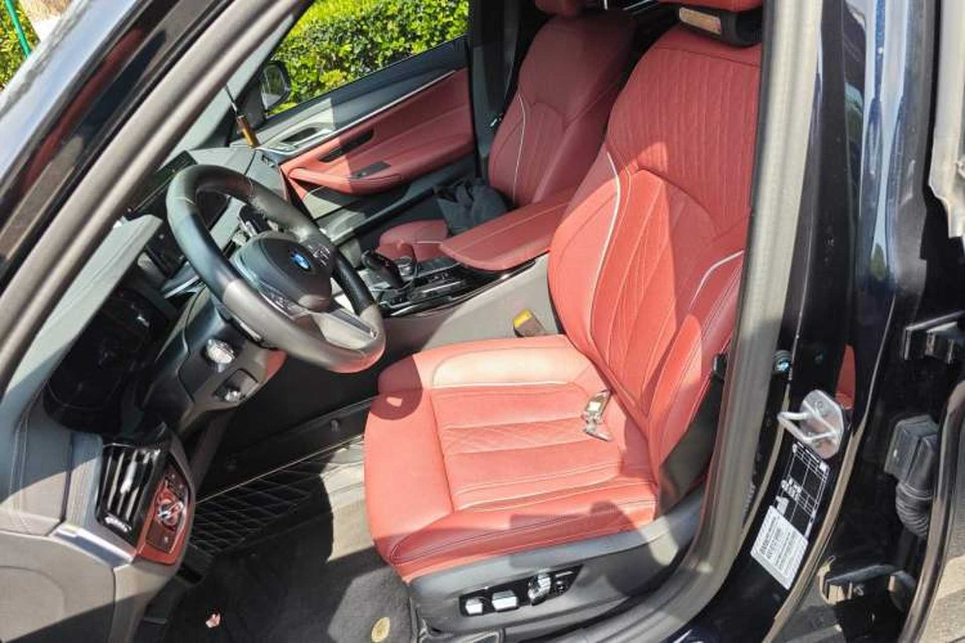 Used BMW 5 Series 2022 Second Facelift 530Li Luxury Version M Sport Package Left Front Seat