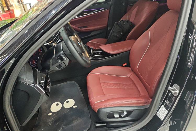 Used BMW 5 Series 2022 Second Facelift 525Li M Sport Package Left Front Seat