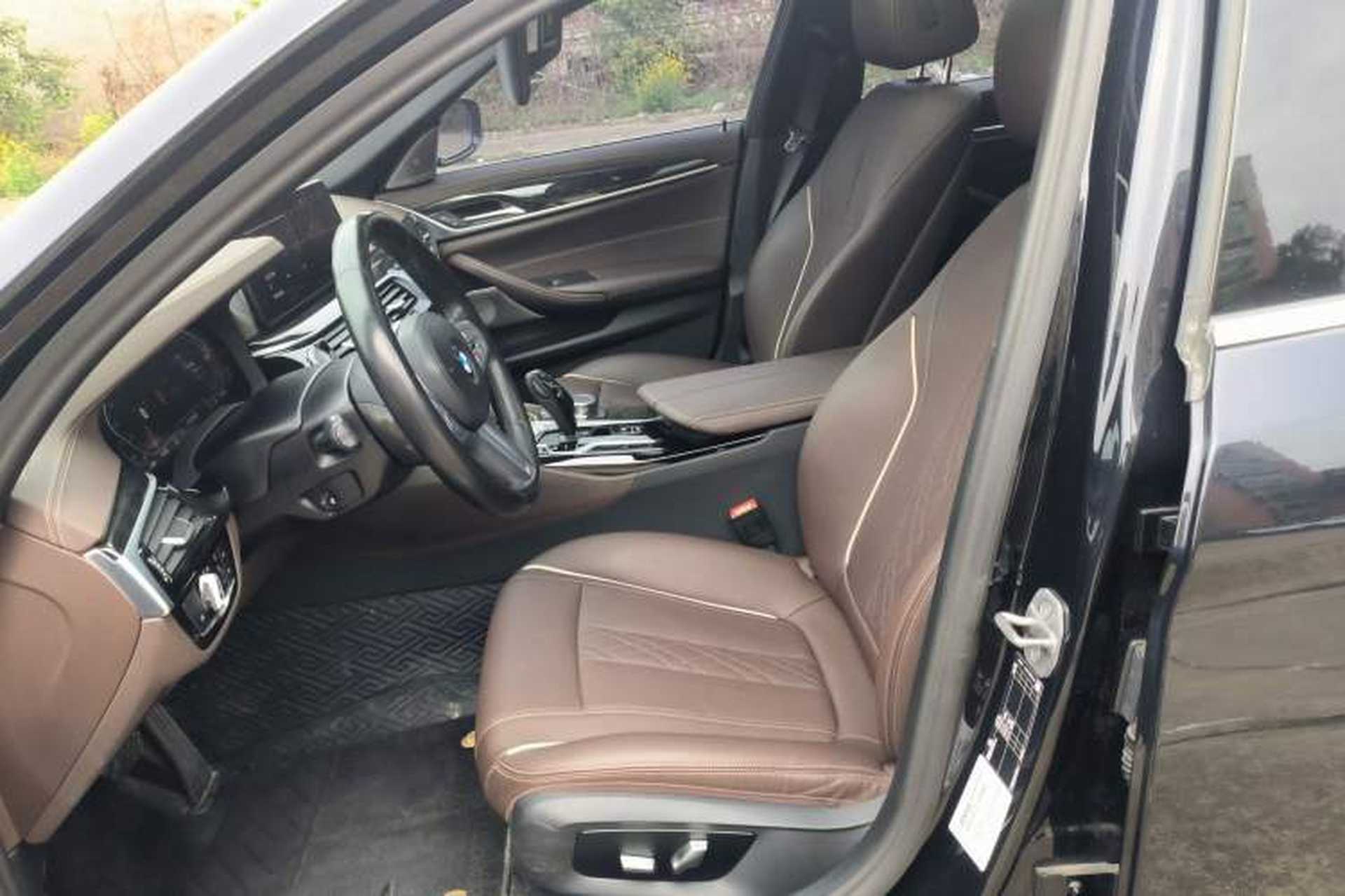 Used BMW 5 Series 2022 Second Facelift 525Li M Sport Package Left Front Seat