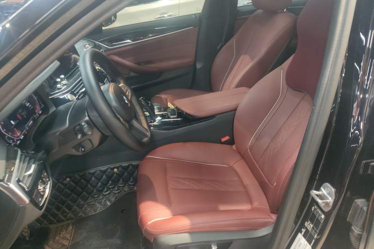 Used BMW 5 Series 2022 Second Facelift 525Li M Sport Package Left Front Seat