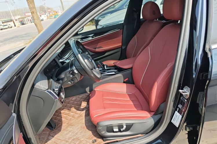 Used BMW 5 Series 2022 Second Facelift 525Li M Sport Package Left Front Seat