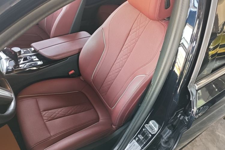 Used BMW 5 Series 2022 Second Facelift 525Li M Sport Package Left Front Seat