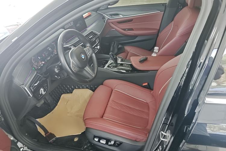 Used BMW 5 Series 2022 Revised Version 3 530Li Luxury Edition M Sport Package Left Front Seat