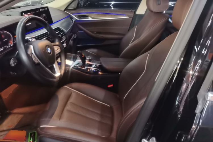 Used BMW 5 Series 2022 Second Facelift 530Li Leading Edition Luxury Package Left Front Seat