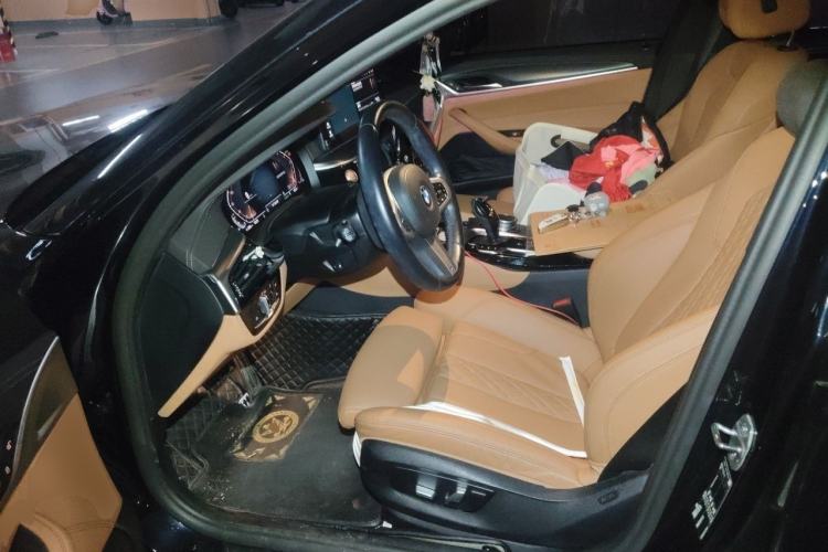 Used BMW 5 Series 2022 Restyled 525i M Sport Package Left Front Seat