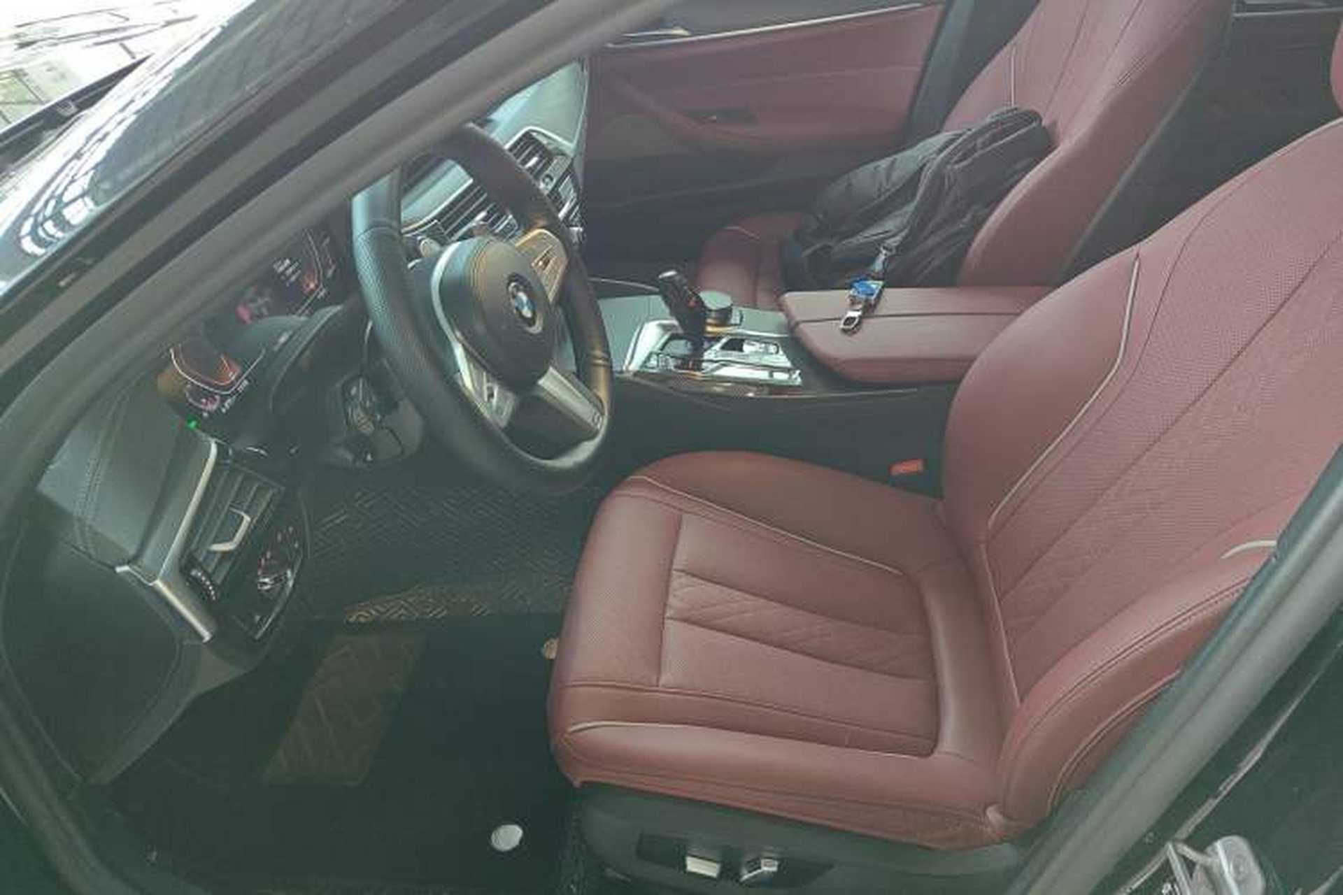 Used BMW 5 Series 2022 Second Facelift 530Li Leading Edition M Sport Package Left Front Seat