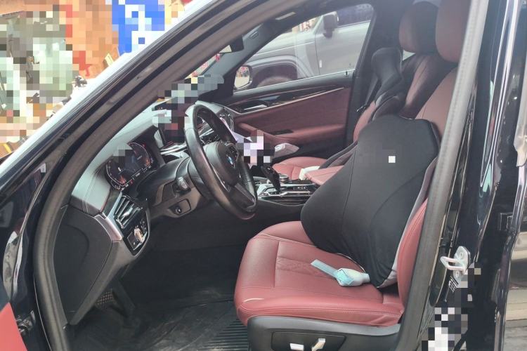 Used BMW 5 Series 2022 Restyled 525Li M Sport Package Left Front Seat