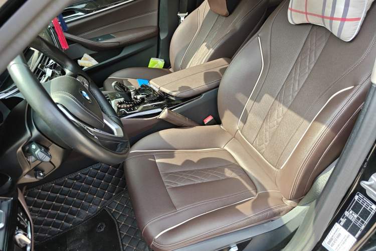Used BMW 5 Series 2022 Second Facelift 525Li Luxury Package Left Front Seat