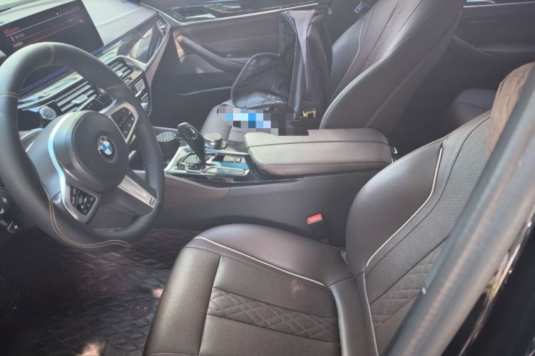 Used BMW 5 Series 2022 Second Facelift 525Li M Sport Package Left Front Seat