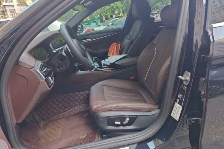 Used BMW 5 Series 2022 Second Facelift 530Li Leading Edition Luxury Package Left Front Seat
