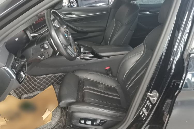 Used BMW 5 Series 2022 530i Sport Line M Sport Package Left Front Seat