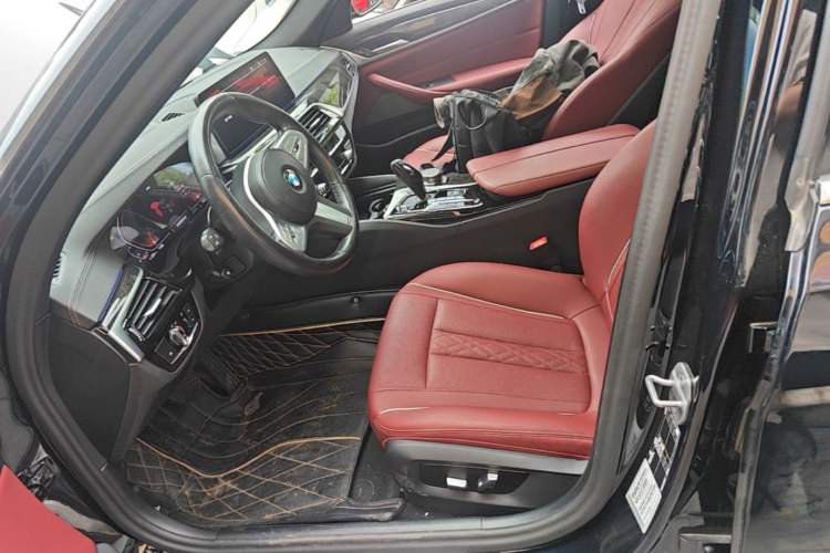 Used BMW 5 Series 2022 Second Facelift 525Li M Sport Package Left Front Seat