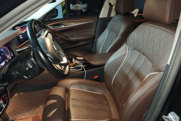 Used BMW 5 Series 2022 Second Facelift 530Li Luxury Edition Premium Package Left Front Seat